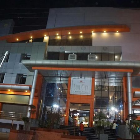Hotel Suncity & Restaurant Hisār Exterior foto