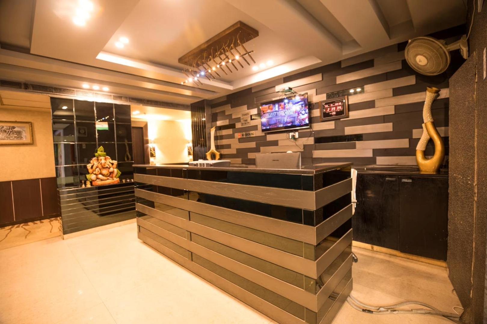 Hotel Suncity & Restaurant Hisār Exterior foto